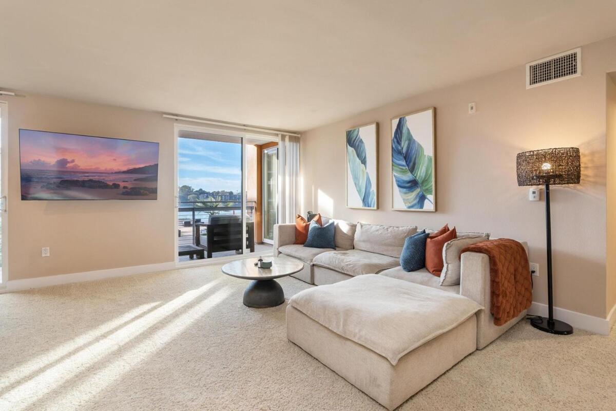 The Citrine - Water View Large 2br Marina * Los Angeles